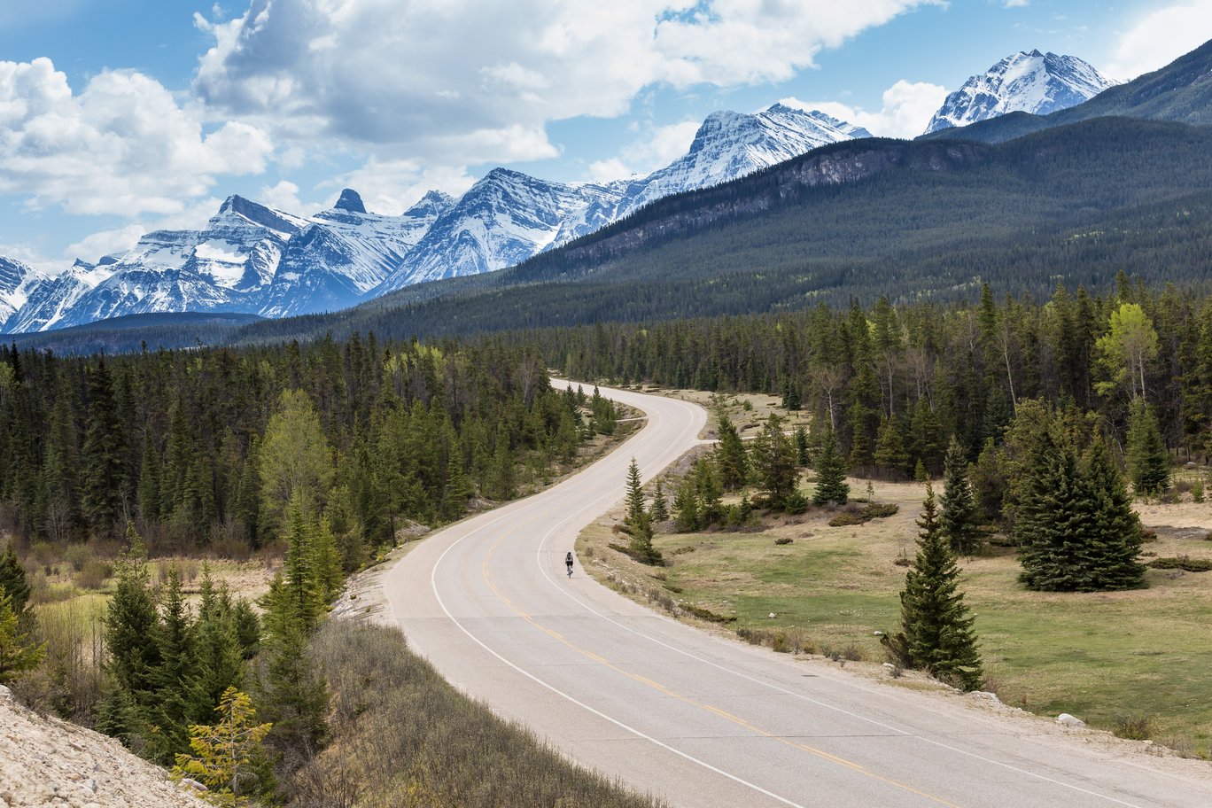 Wide open roads wind gently through the mountains